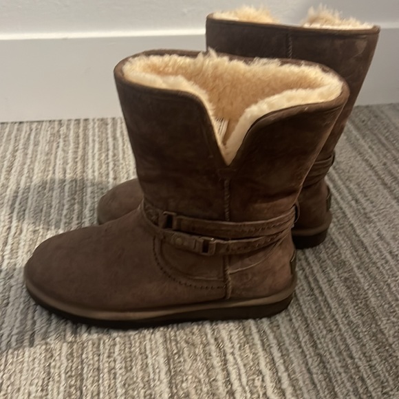 UGG -Chocolate Brown with buckle accent - Picture 2 of 5